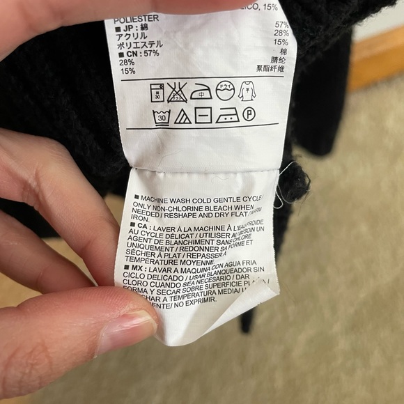 Turtleneck sweater - Picture 7 of 10